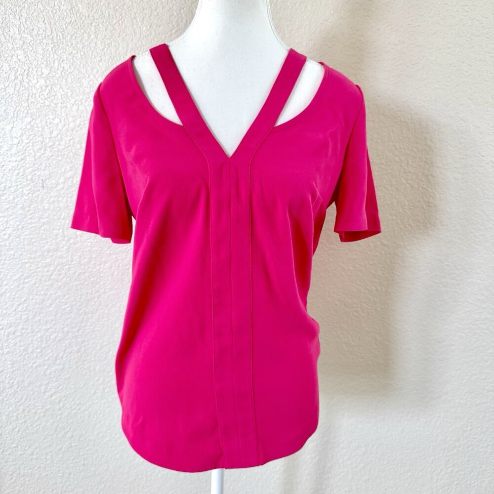Trina Turk XS Hot Pink Blouse Cutout V Neck Short Sleeve California Top Blouse